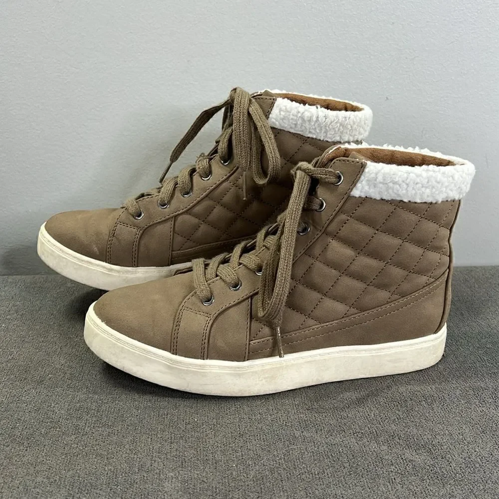 Wonderly Tan Sneaker Boot Size 7